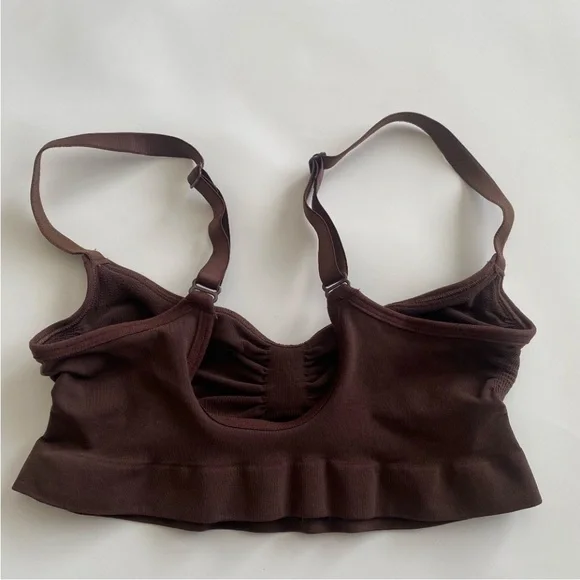 Skims‎ sculpting bralette - Picture 4 of 5